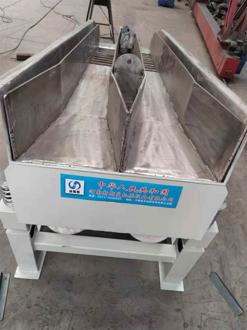 專車發(fā)貨:浙江客戶旋振篩、直線篩、給料機(jī)、脫水篩配套生產(chǎn)線，一站式采購(gòu)